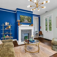 *New Kenneth Manor | Balcony | 2 King Beds