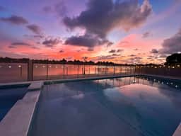 Miami Lakefront 5BR | Heated Pool | Sleeps 14 - Image 3