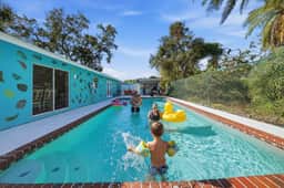 *New |Outdoor Theatre|Heated Pool | HotTub | Games - Image 3