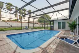4BR Sunshine Coast Retreat - Image 5