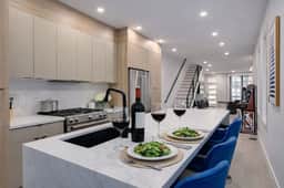 4BR Family Retreat | 2 King Suites + Arcades - Image 3