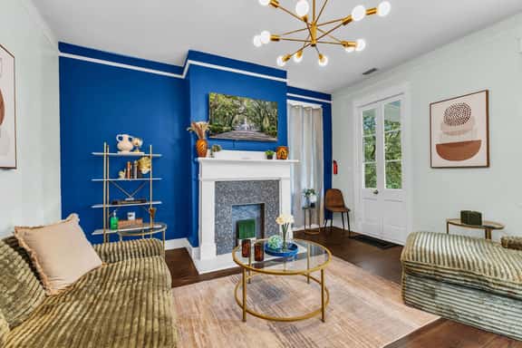 *New Kenneth Manor | Balcony | 2 King Beds - Image 1