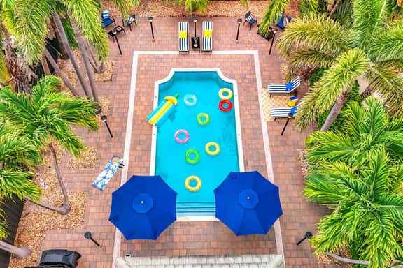 *New Family Resort | Heated Pool | Hot Tub | Games - Image 1