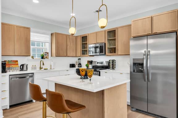 *New Carriage House | Short Walk to Forsyth - Image 5