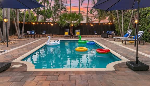 *New Family Resort | Heated Pool | Hot Tub | Games - Image 3